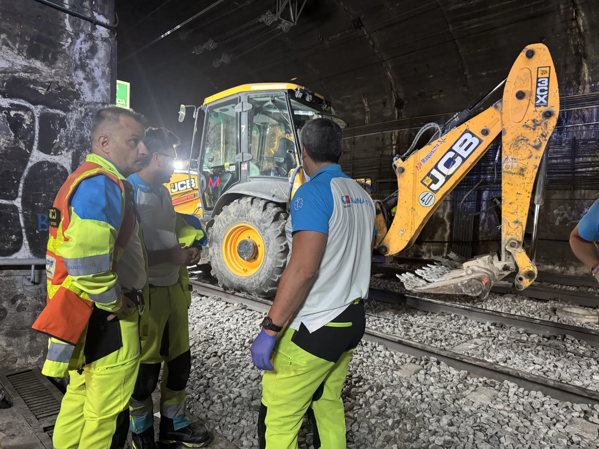 Fallece un trabajador en Cercanías Madrid tras golpearse con una retroexcavadora