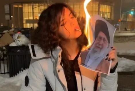 Irán condena a 74 latigazos a la cantante Parastoo Ahmadi por emitir un concierto sin velo en internet