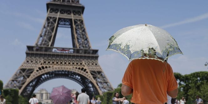 Dos niños mueren olvidados en un coche en Francia durante una ola de calor histórica