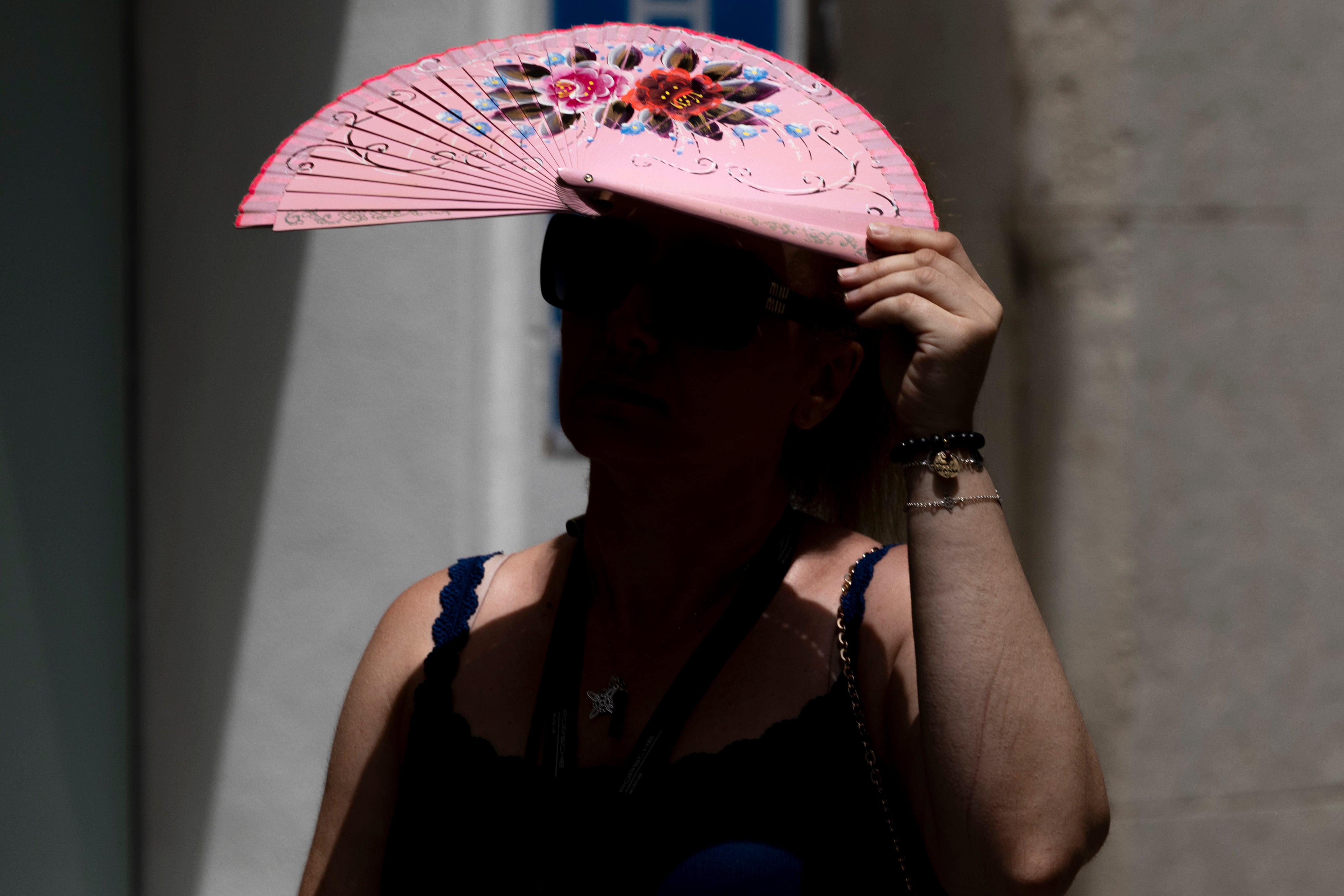 La OMM advierte que la ola de calor continuará en Europa dos semanas más, con ciudades en riesgo crítico