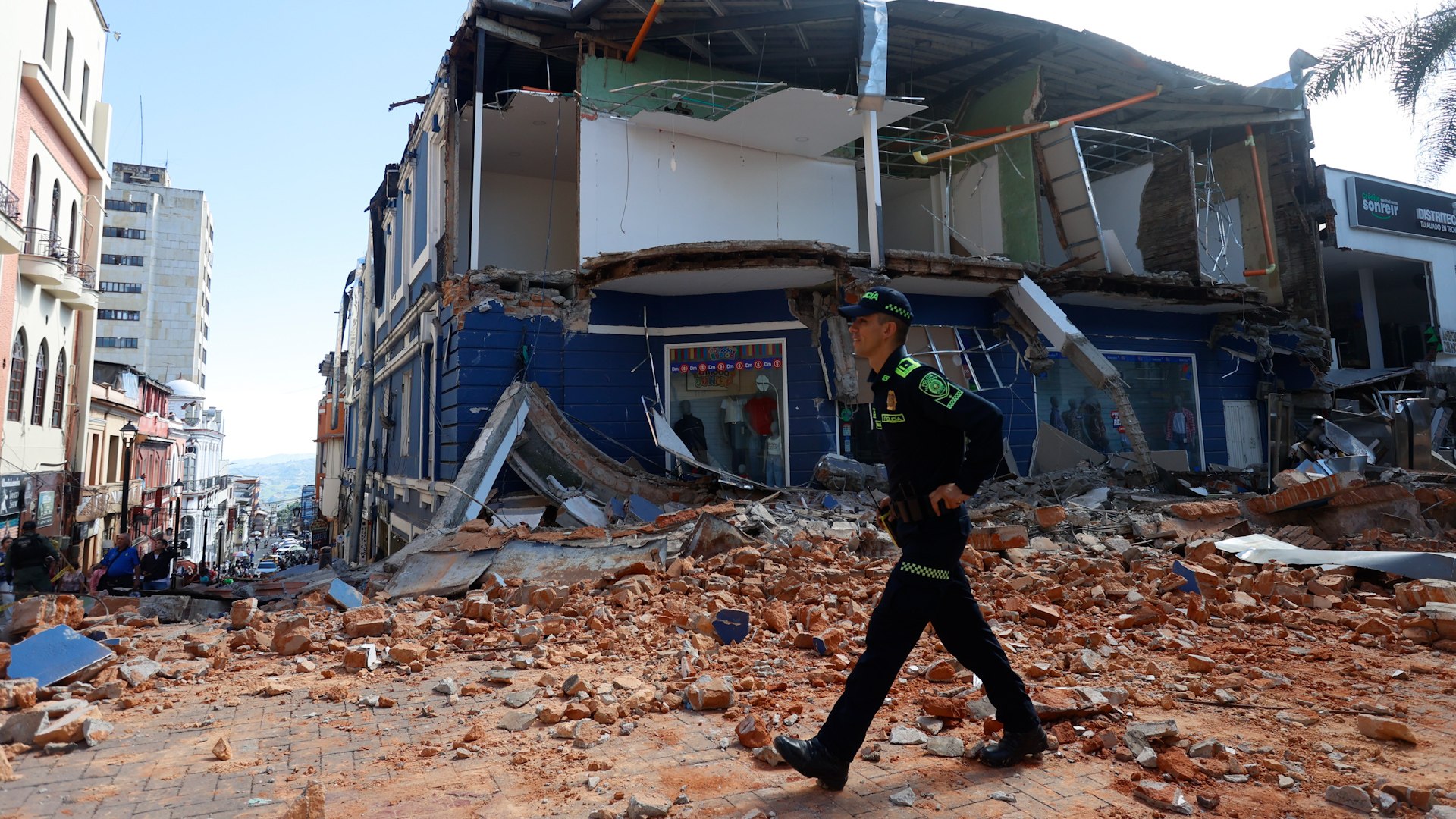 Un terremoto de magnitud 7,4 sacude Colombia y deja al menos 80 muertos