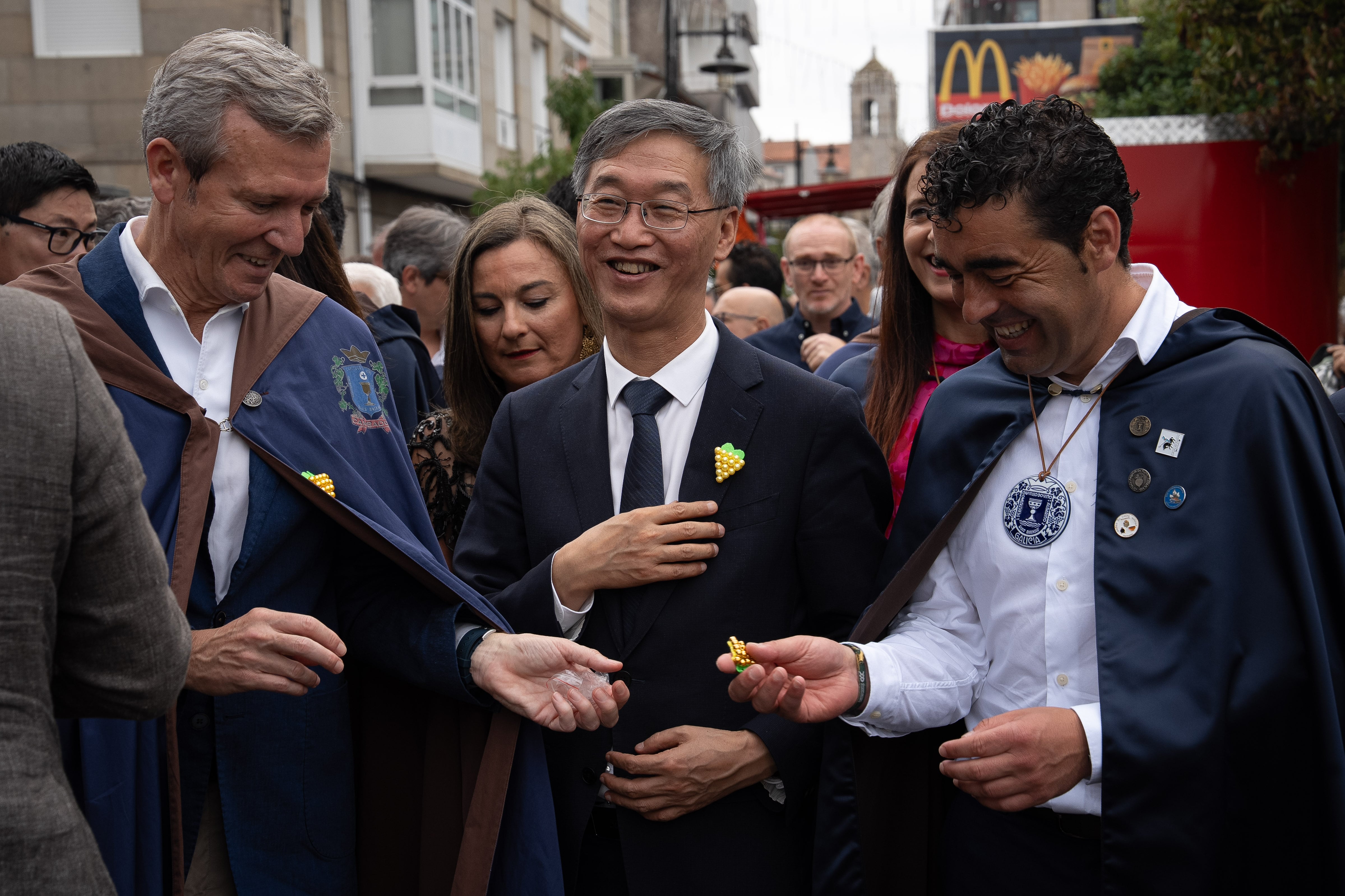 Defensa da luz verde a la fábrica china en Ferrol tras comunicar a la Xunta que no opondrá objeciones