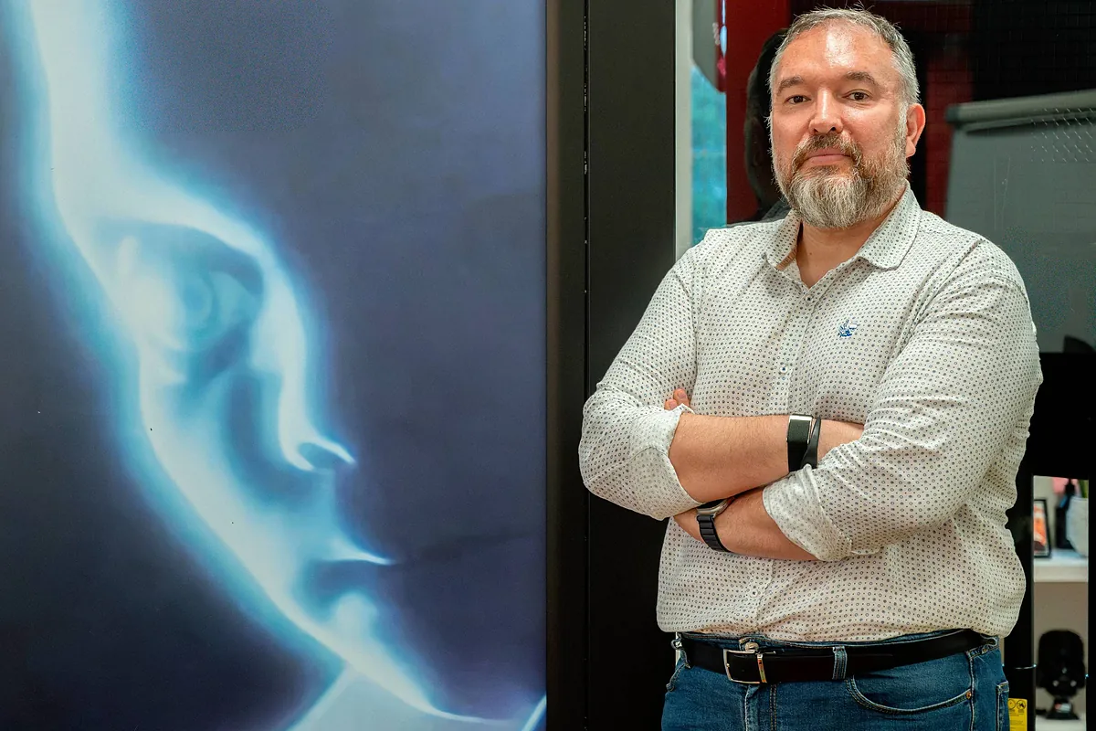 El único experto español en la ONU pide «frenar» la IA: «No queremos una inteligencia artificial que supervise a la humanidad»
