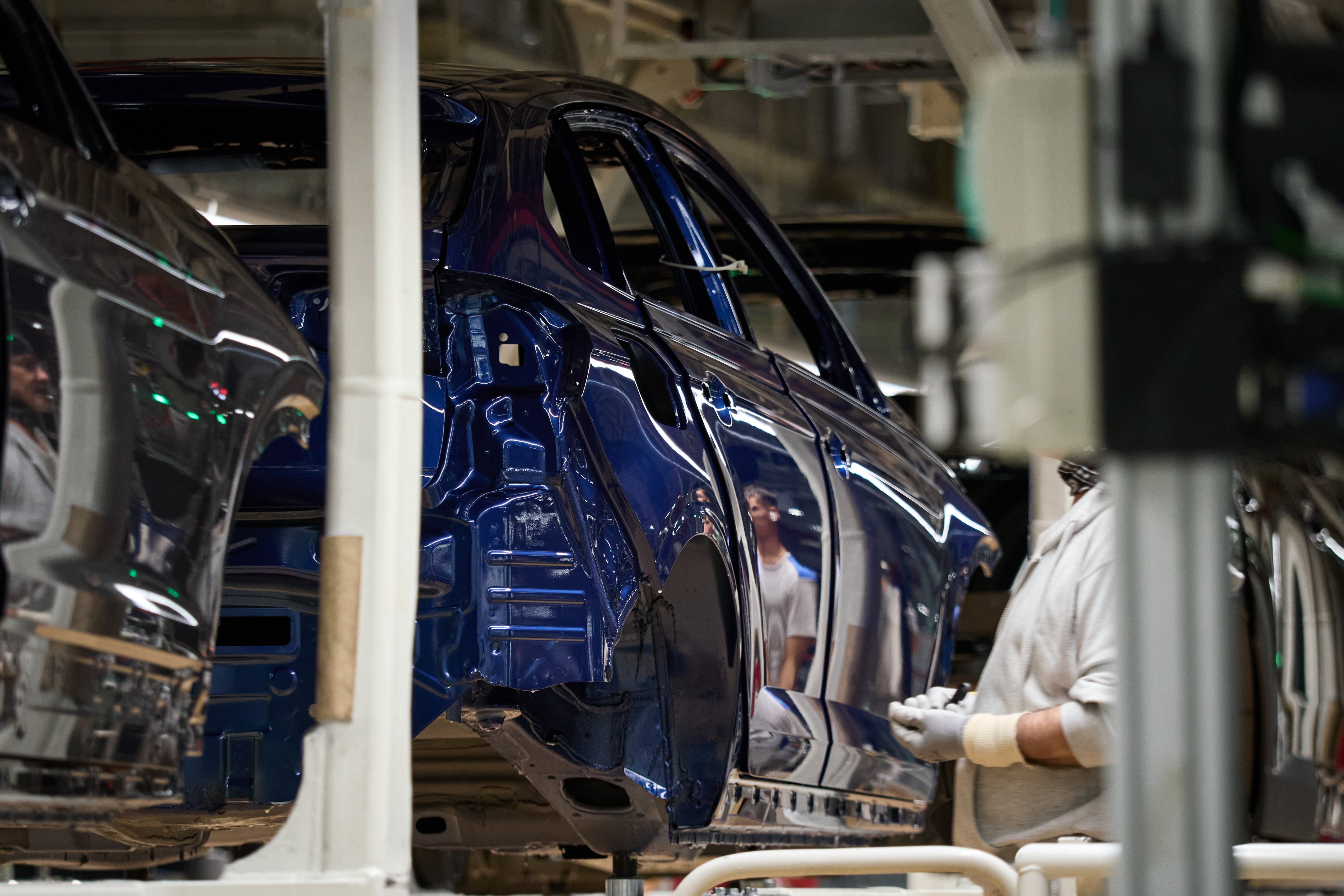 Volkswagen y Audi llaman a revisión a casi tres millones de vehículos por un fallo en la dirección